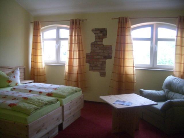 Landhotel zum Honigdieb Ribnitz-Damgarten Exterior foto